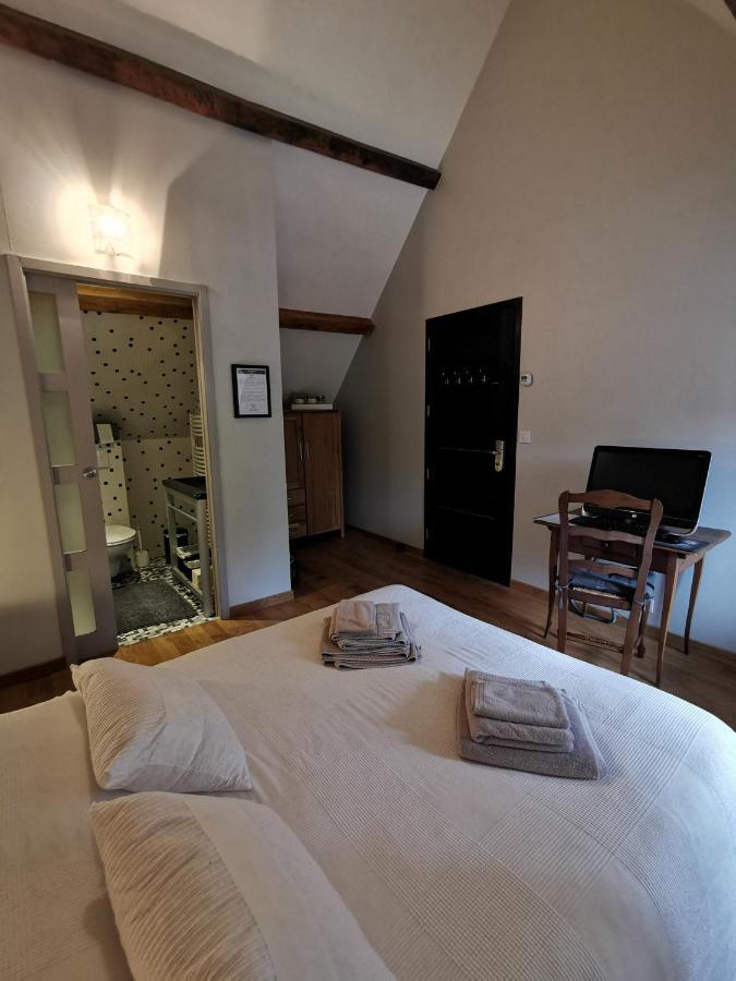 Le Petit Moulin Bed and Breakfast Faverelles Esterno foto