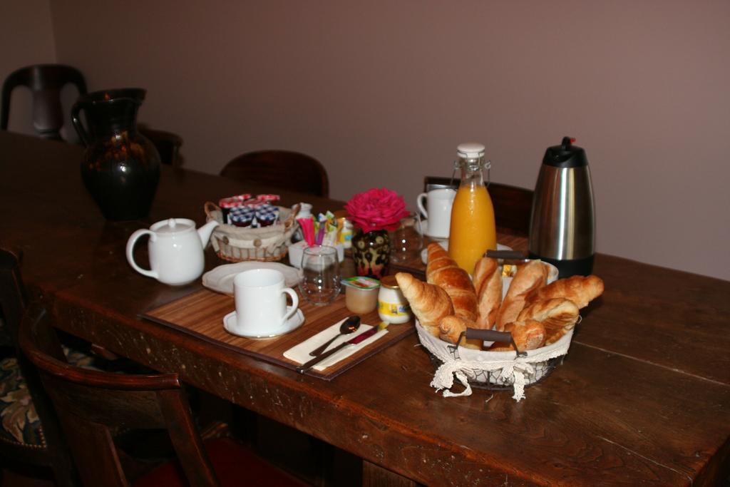 Le Petit Moulin Bed and Breakfast Faverelles Esterno foto
